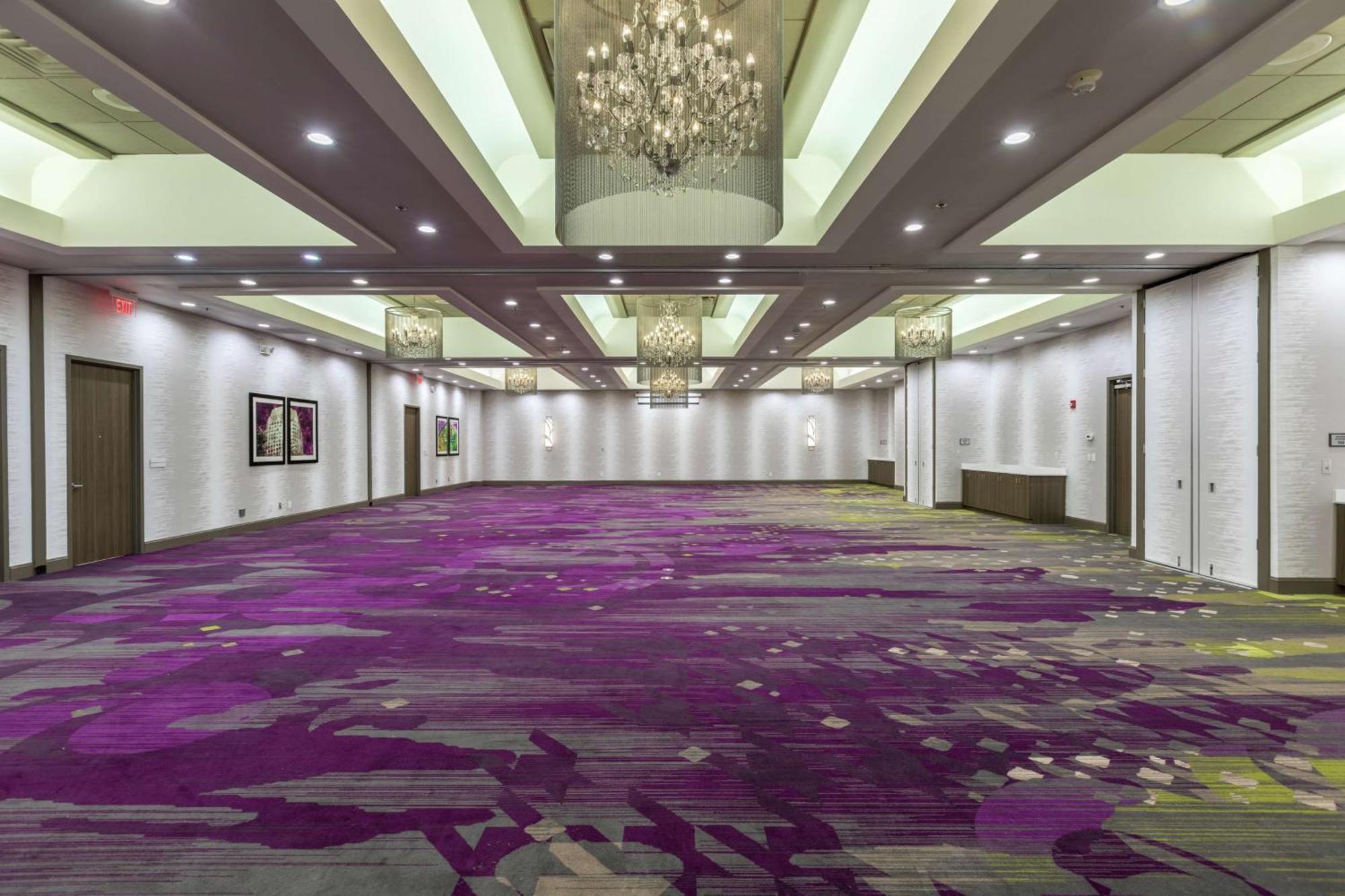 Doubletree By Hilton Winston Salem - University, Nc Экстерьер фото